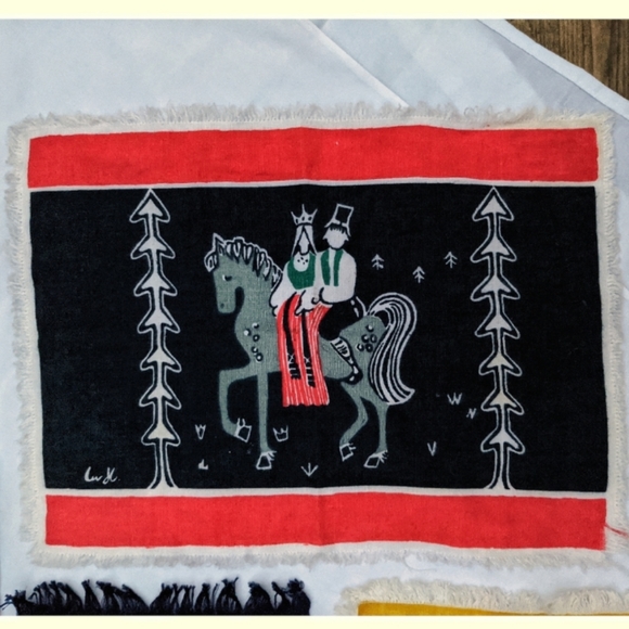 *reserved* 2 Norwegian artist Liv Hassel folk art textile linen placemats - Picture 3 of 4